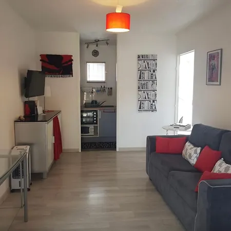Apartment Cyprien Port *